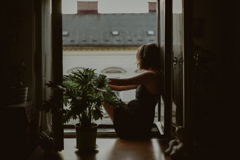 Dumped by an Aquarius Man? These 5 Tips Will Pull Him Back!