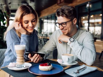 Dating a Divorced Aquarius Man: 6 Things You Should Know
